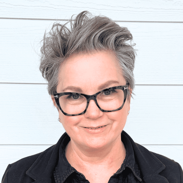 Portrait of Jennifer Richardson, a professional stylist at Ashlyn Jamyson Salon & Spa, showcasing their expertise and style.